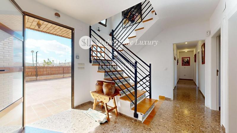 Foto c02bdfc9-f4db-4e29-a283-acbb14d844c2. Xalet amb piscina a Godelleta