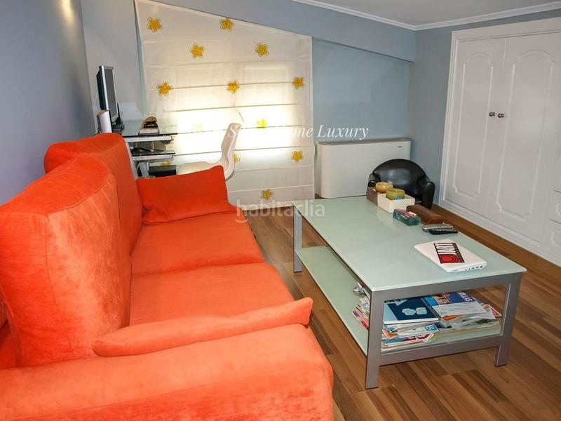 Foto 291c87f8-4a82-49a3-84c8-63c611c168eb. Chalet con piscina in El Montgó Dénia