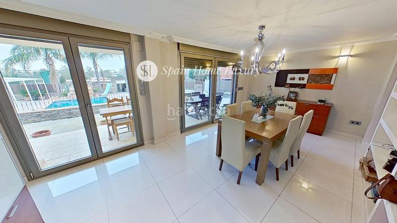 Foto 8ad58cf4-ebb2-47fe-9b64-5615ff0664d0. Chalet con piscina in El Montgó Dénia