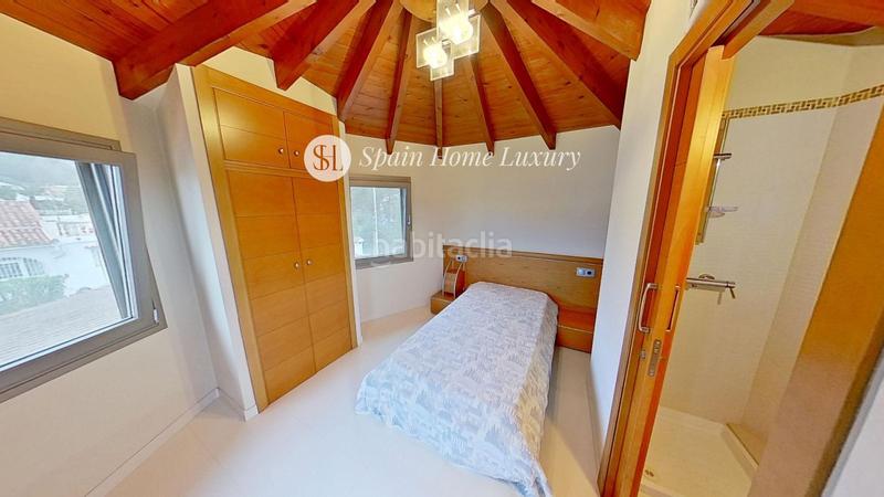 Foto bd674dad-8e4a-46bf-a772-b1c53c9a578c. Chalet con piscina in El Montgó Dénia