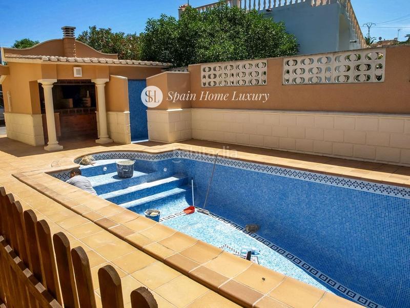 Foto f95fd901-77be-4ece-a415-7ed814d6f835. Chalet con piscina in El Montgó Dénia