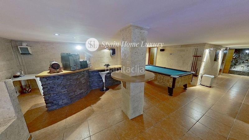 Foto fe981f23-9dfe-4e61-90fb-016c7722e28e. Chalet con piscina in El Montgó Dénia