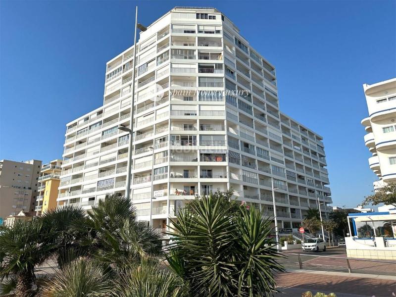 Foto 4a110905-3178-49f8-b946-ec01d9cfac57. Piso en Playa de Gandía Gandia