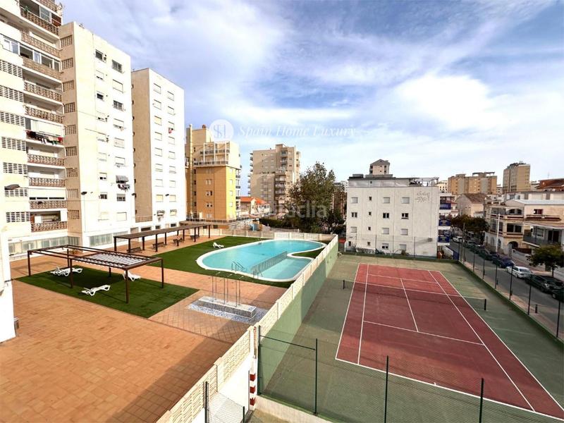Foto a78beb4c-bd35-41d4-b9f6-648f3154e6d0. Piso en Playa de Gandía Gandia