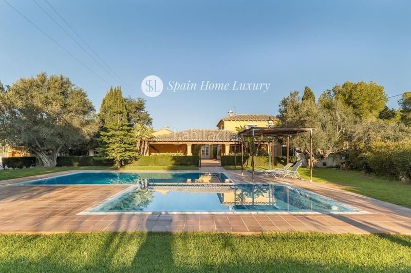 Foto 35ee6b96-9ed2-482a-8a42-e70c40564a39. Chalet en Centro Bétera