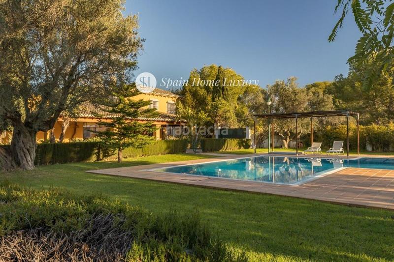 Foto d21ff92e-f4d1-4bff-9233-d7f63ca98c77. Chalet en Centro Bétera