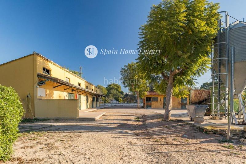 Foto e3969d1d-63c6-4acd-bebc-29afe9819023. Chalet en Centro Bétera