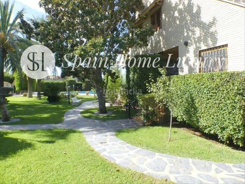Foto 2d1ca842-fda3-4a7f-ad1f-13593d34c6ea. Chalet en Casas Verdes Paterna