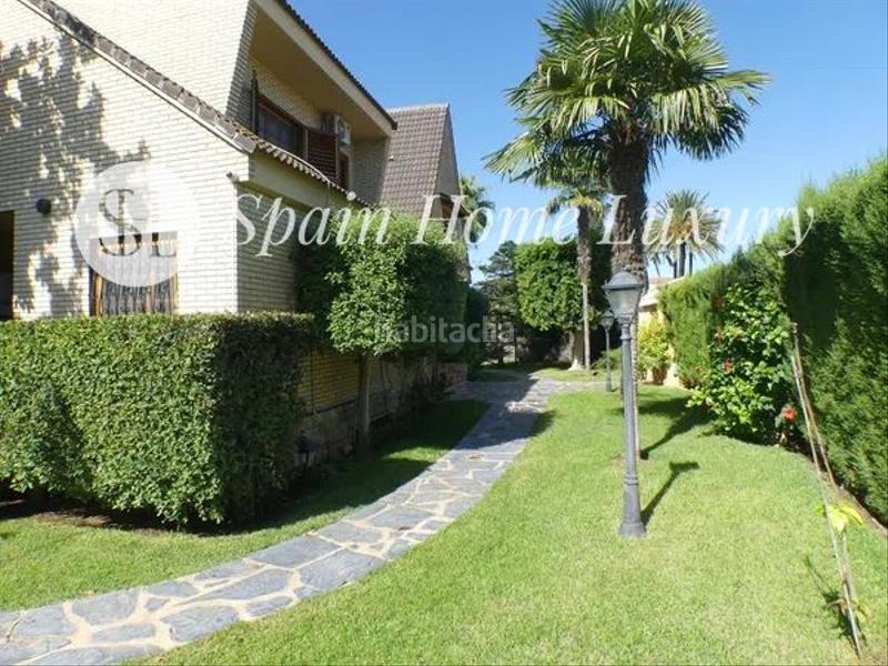 Foto 873ce19f-3f5c-483f-a683-c05db40f4b21. Chalet en Casas Verdes Paterna