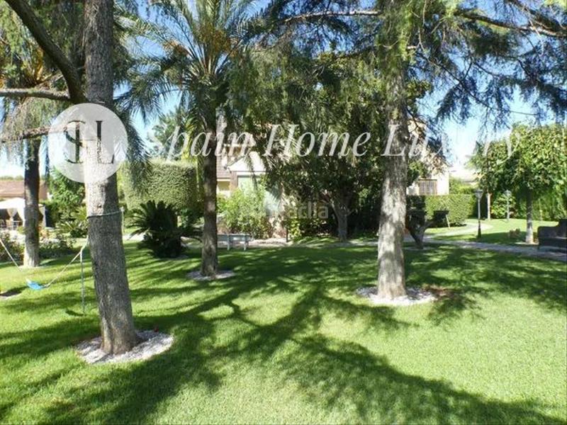 Foto fc345fda-2128-429a-b68d-8560718910cc. Chalet en Casas Verdes Paterna