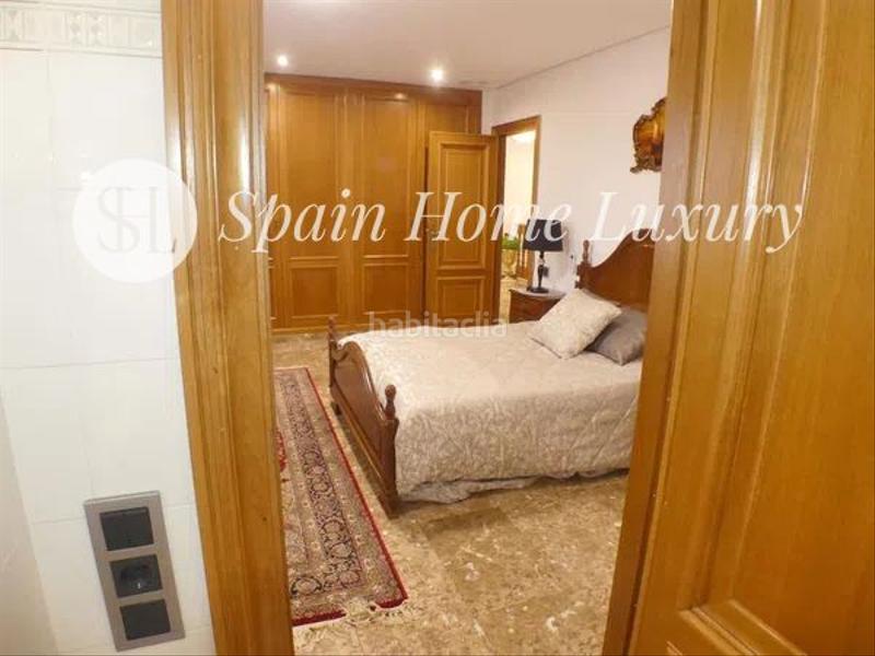 Foto fda68014-bb89-4341-b8cc-b6dd46996bee. Chalet en Casas Verdes Paterna