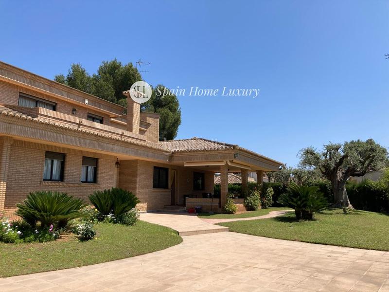 Foto 0c43072d-5c3c-4cb7-ab6b-b3e6b37ccc3a. Xalet amb aparcament piscina a Gallipont Pobla de Vallbona (la)