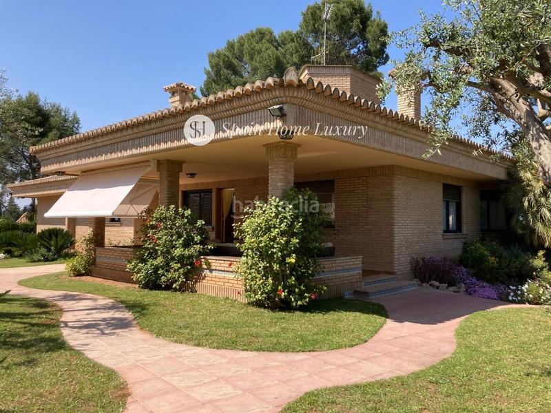 Foto 409ce265-cc4d-4131-95f9-df660f926fbc. Xalet amb aparcament piscina a Gallipont Pobla de Vallbona (la)