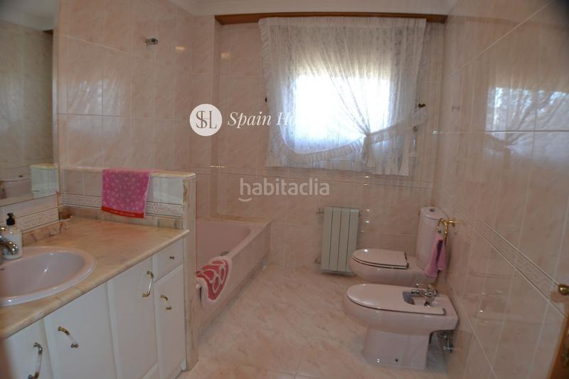 Foto 4aa2097d-5175-434b-8628-2eb05fb871a6. Xalet amb aparcament piscina a Gallipont Pobla de Vallbona (la)