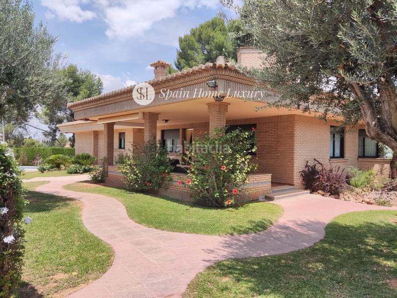 Foto c11dc242-f35b-4ca5-9a30-4f5a8d50ff5c. Xalet amb aparcament piscina a Gallipont Pobla de Vallbona (la)