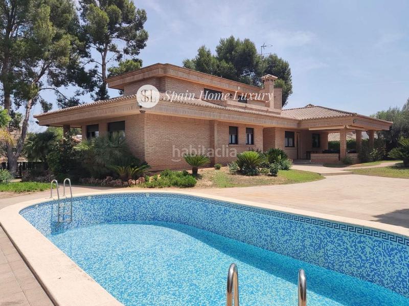 Foto cd19f839-7a73-433a-a16e-9d6b1234a9b8. Xalet amb aparcament piscina a Gallipont Pobla de Vallbona (la)