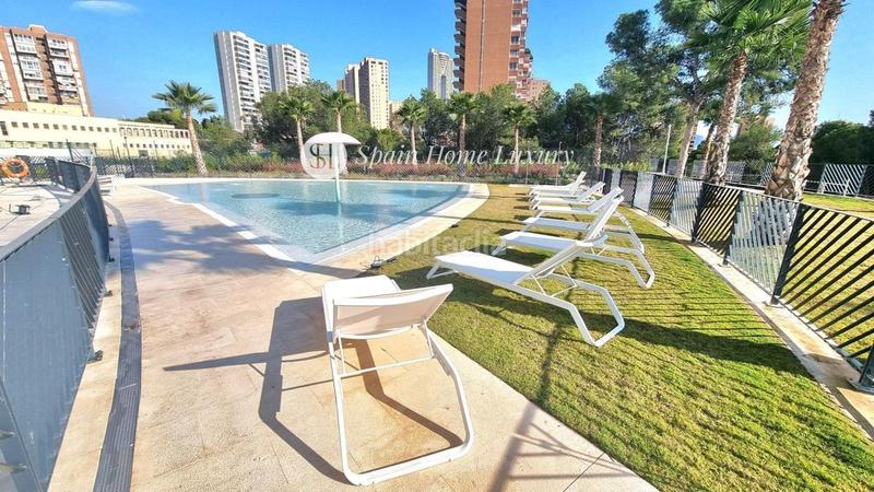 Foto c5fc9e66-25f4-4dd8-b9e8-e11edc0ea8ef. Attique avec piscine dans Playa Poniente Benidorm