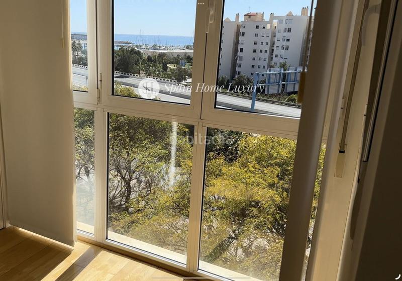 Foto 188c1a5a-40d4-411b-a25a-6618fe488980. Duplex avec parking dans Casco Antiguo - Sta. Cruz - Ayuntamiento Alicante