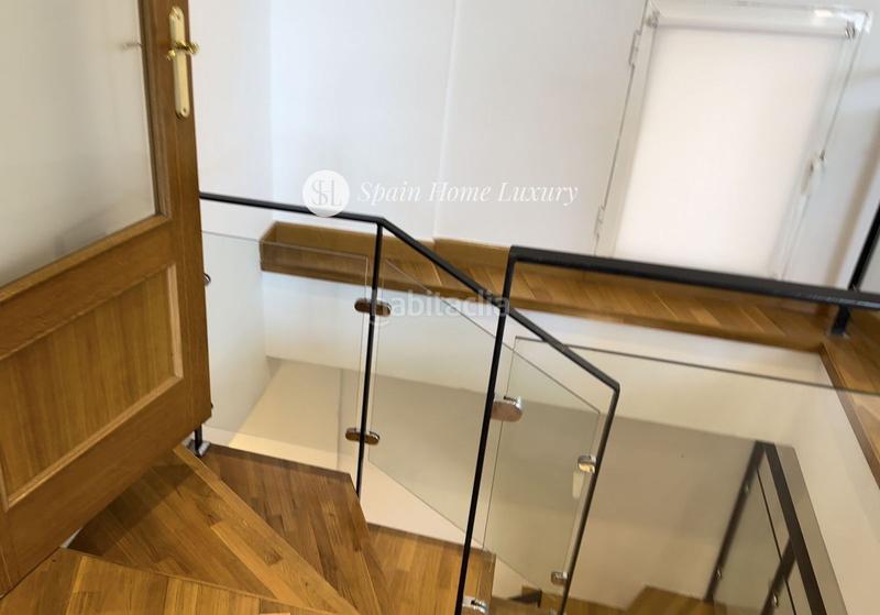 Foto 2d611408-526e-410d-b7ee-3631a9c82caf. Duplex avec parking dans Casco Antiguo - Sta. Cruz - Ayuntamiento Alicante