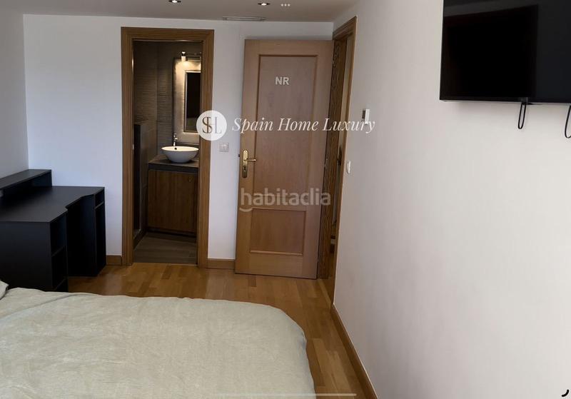 Foto 8262c770-9240-41db-98ba-b2c154156abf. Duplex avec parking dans Casco Antiguo - Sta. Cruz - Ayuntamiento Alicante