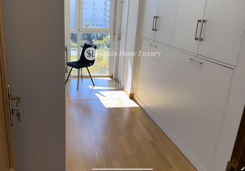 Foto e453526f-f061-417c-9e0b-95b3f8830648. Duplex avec parking dans Casco Antiguo - Sta. Cruz - Ayuntamiento Alicante