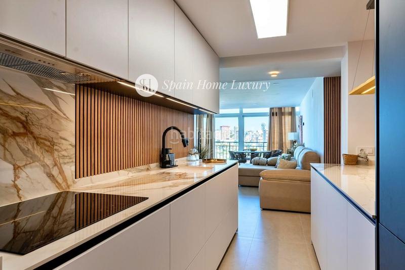 Foto f4fa014b-5c24-4dc2-8a22-9394bf657002. Appartamento con parcheggio in Puerto Calp