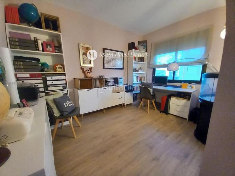 Foto b4f97771-a892-43ff-a6cb-5c02db22170c. Piso en Playa Poniente Benidorm