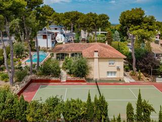 Chalet  El bosque. En chiva