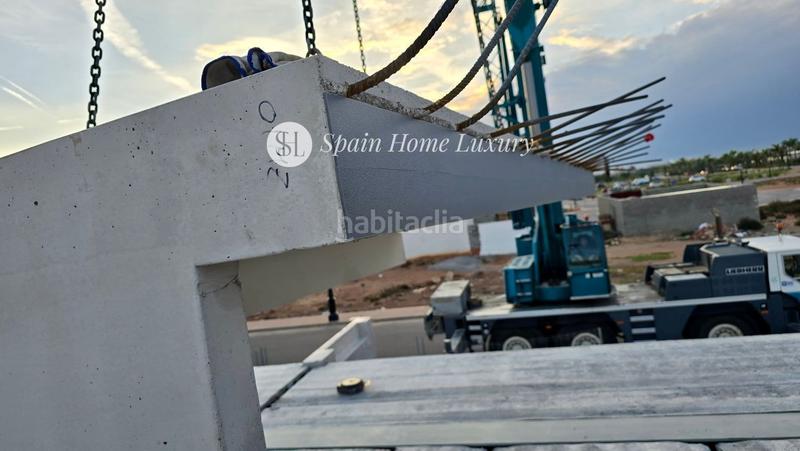 Foto 1f76639f-6739-4c27-be82-436e99a134e7. Casa adossada amb piscina a San Antonio de Benagéber