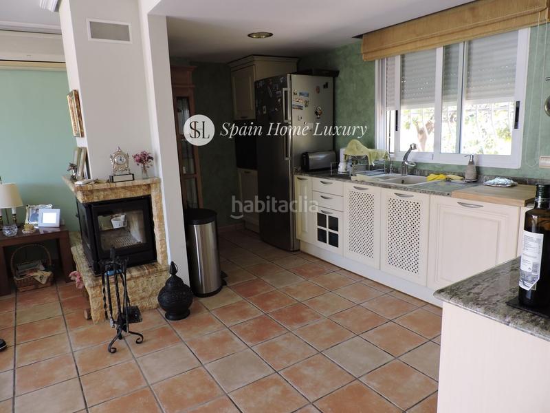 Foto f6678d61-1edd-424c-9e9d-d5d2fdf761a0. Maison jumelée avec parking piscine dans Sierra Helada Benidorm