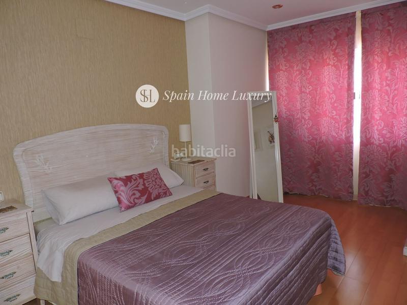 Foto fd6d7c05-7bdd-46cd-b4e9-0e86f78796db. Maison jumelée avec parking piscine dans Sierra Helada Benidorm