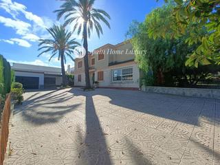 Chalet  Pintor pinazo. En torrent