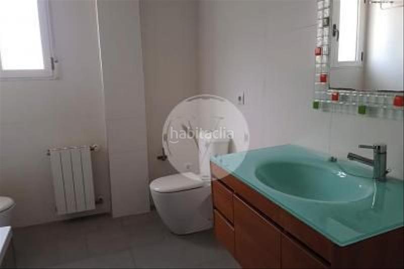 Foto a5c78ca3-2eb9-4531-b489-5d47e7f8540f. Lloguer xalet amb piscina a San Antonio de Benagéber