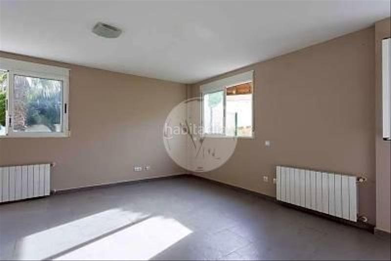 Foto 68834f90-6d1d-49ef-a023-74c2e66274a9. Location chalet avec piscine dans San Antonio de Benagéber