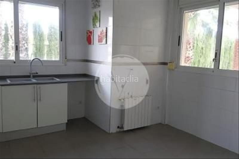 Foto 898b9b05-de2d-416a-b78b-1edf4eef1e69. Location chalet avec piscine dans San Antonio de Benagéber