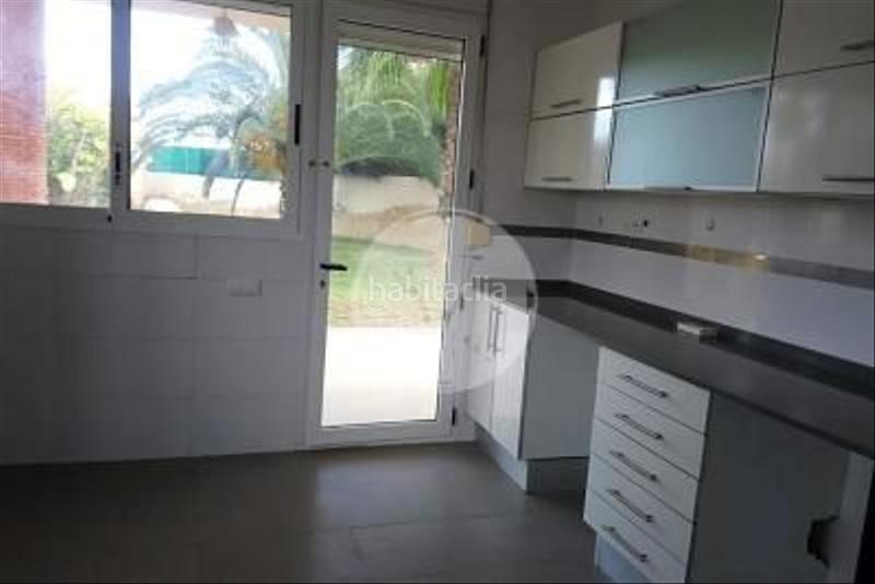 Foto b78f6471-bce1-47de-9304-0b9938152270. Location chalet avec piscine dans San Antonio de Benagéber