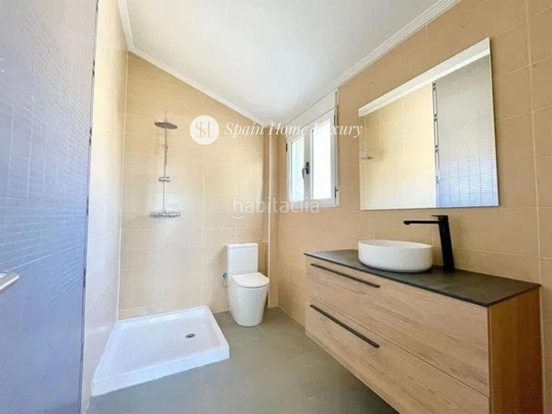 Foto eb83af31-5d8d-4d48-96ca-d591c8617677. Location chalet avec piscine dans San Antonio de Benagéber