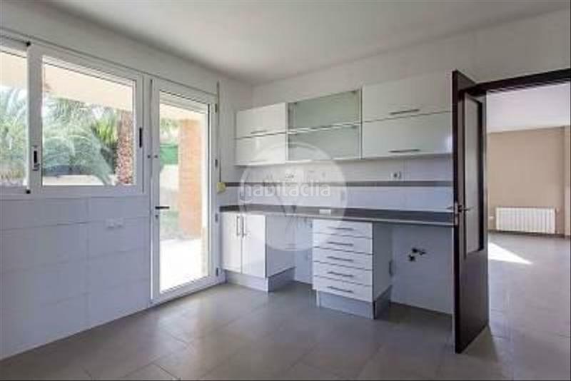 Foto f04a743f-dd28-4c7f-b5b7-c79190fd85ce. Location chalet avec piscine dans San Antonio de Benagéber