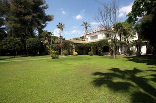 Chalet  Santa barbara. En rocafort
