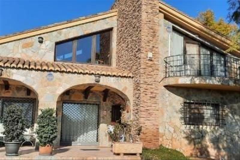 Foto 0eee9071-a76e-4cc4-8abc-125eb946eabe. Chalet con piscina in Alfinach - Monasterios Puçol