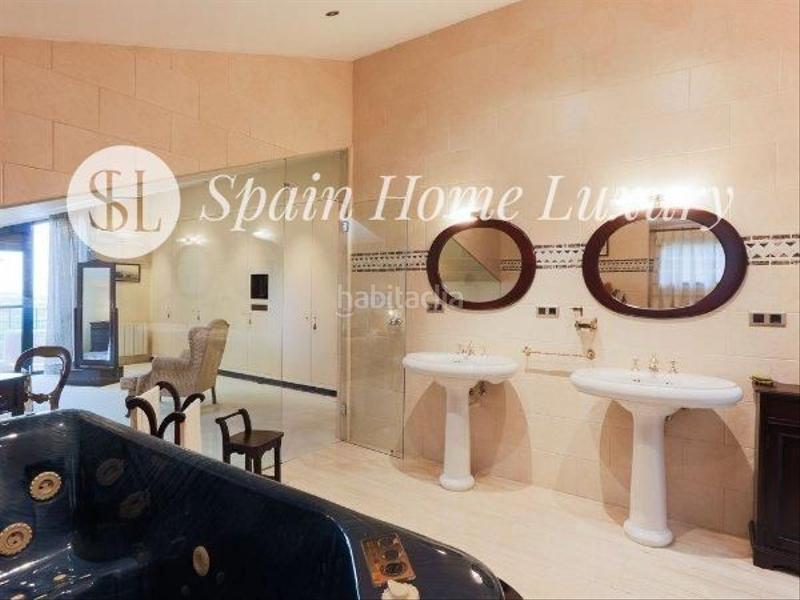 Foto 45177d68-0ebf-404d-8745-6767a76e2bb2. Chalet con piscina in Alfinach - Monasterios Puçol