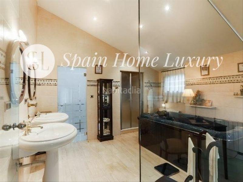 Foto 75f968f8-c150-4c32-a569-559898803f43. Chalet con piscina in Alfinach - Monasterios Puçol