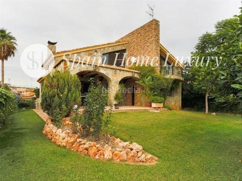 Foto 8316d7d8-2384-41b4-bf8f-6b7dfd47b0cd. Chalet con piscina in Alfinach - Monasterios Puçol