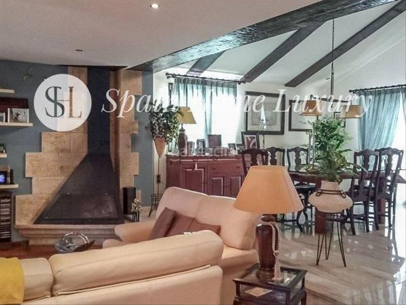 Foto b2ebdb39-ba32-4cd0-827c-893f778d8cd9. Chalet con piscina in Alfinach - Monasterios Puçol