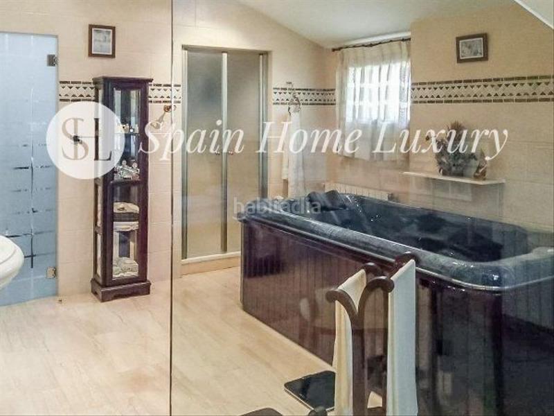 Foto f76805f9-60d8-44e8-9752-bf1f2017ea3c. Chalet con piscina in Alfinach - Monasterios Puçol