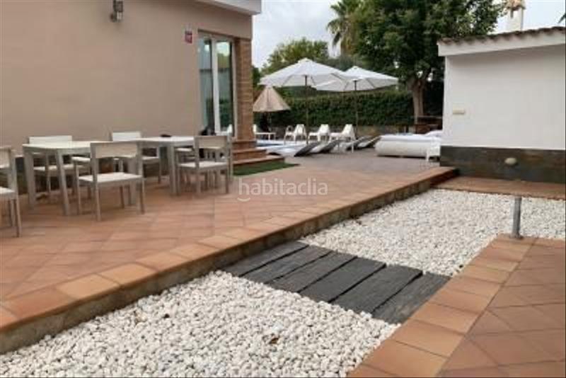 Foto ded8436b-d4cb-4895-8b26-de46cd80495a. Chalet in Centro Bétera