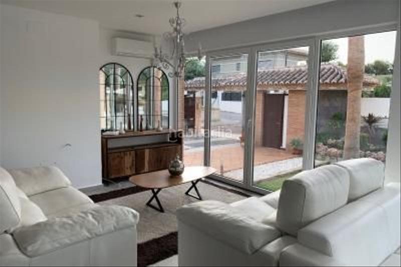 Foto ec0db328-3da7-44d7-ac84-abab20e431a1. Chalet in Centro Bétera