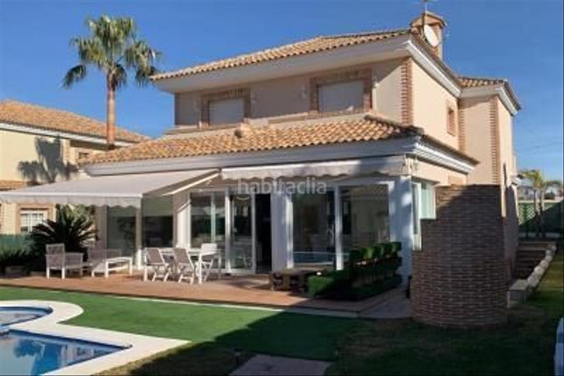 Foto baae5a85-724a-4c28-8094-f09a260c8d94. Chalet in Centro Bétera
