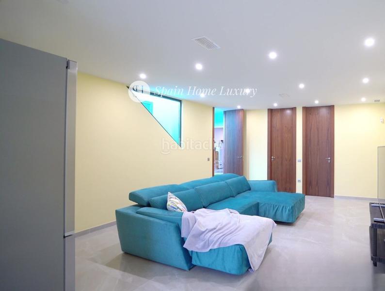 Foto 3fc9bea1-19dd-48bd-9c38-bc4fa8f995b7. Xalet amb aparcament piscina a Golf Bahía Finestrat