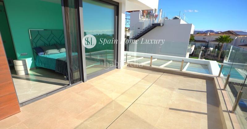 Foto 7148d362-4c78-4b9e-9cd0-1a8f3b3f499a. Xalet amb aparcament piscina a Golf Bahía Finestrat